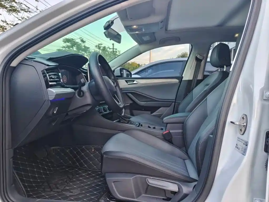 Volkswagen Sagitar 2025
