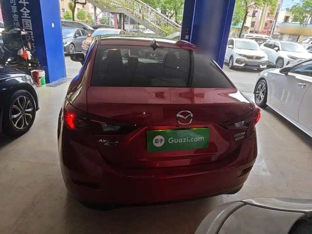 Mazda 3 Angkesela 2015