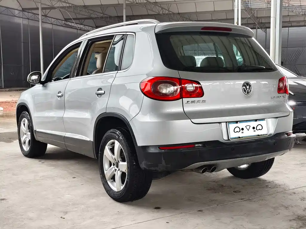 Volkswagen Tiguan 2012 — фото 6