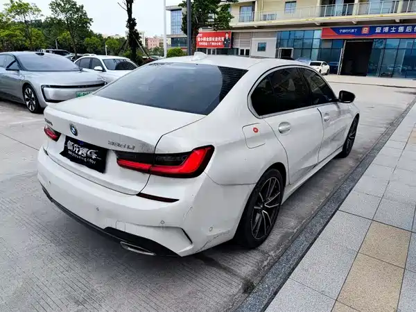 BMW 3 Series 2021