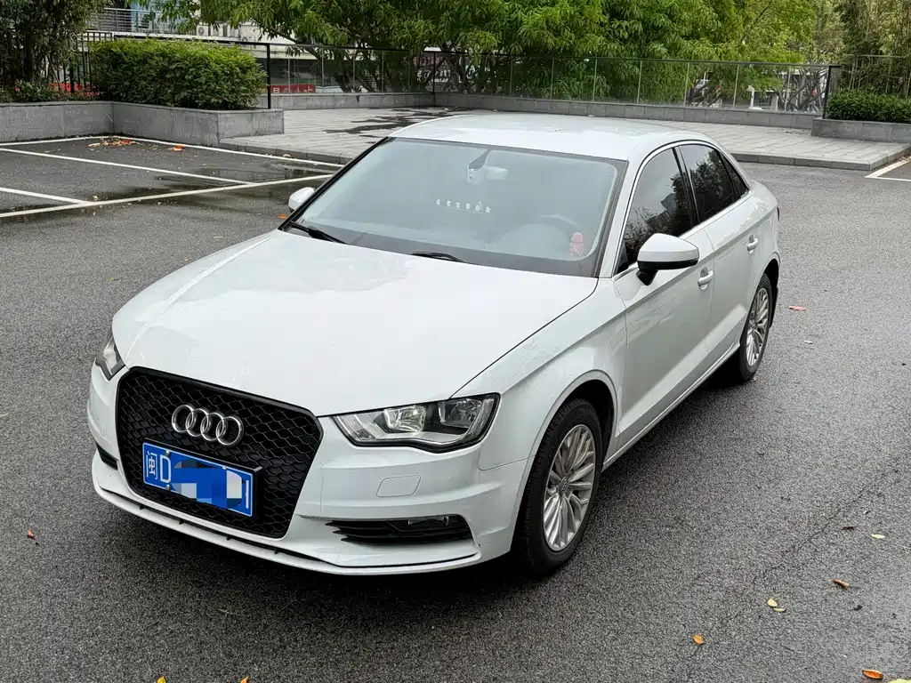 Audi A3 2016 — фото 1