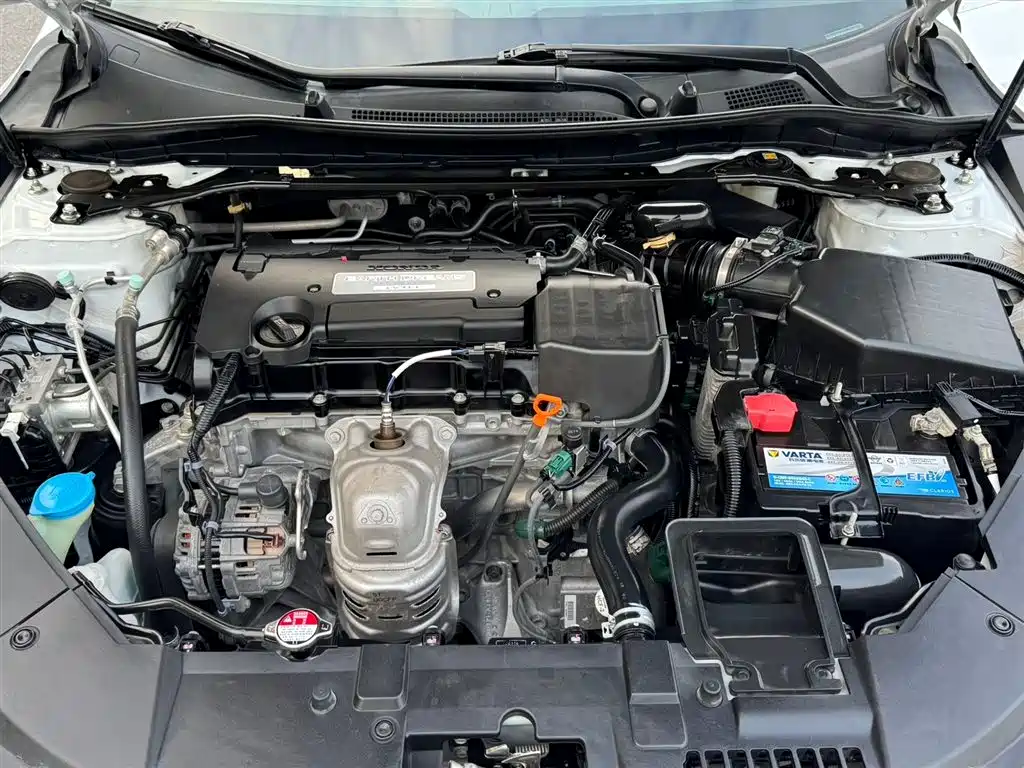 Honda Accord 2017 — фото 18