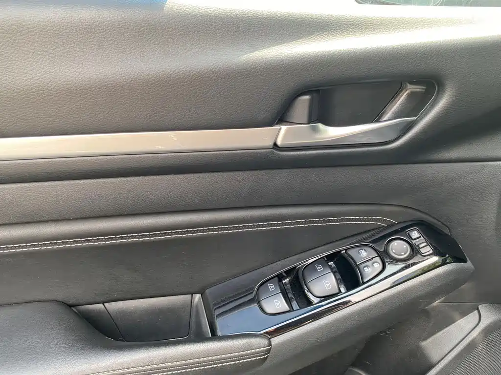 Nissan Teana 2023 — фото 12
