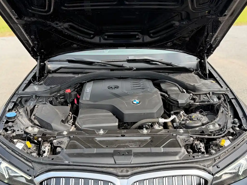 BMW 3 Series 2023 — фото 15