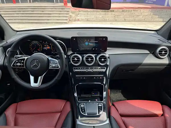 Mercedes-Benz GLC 2021