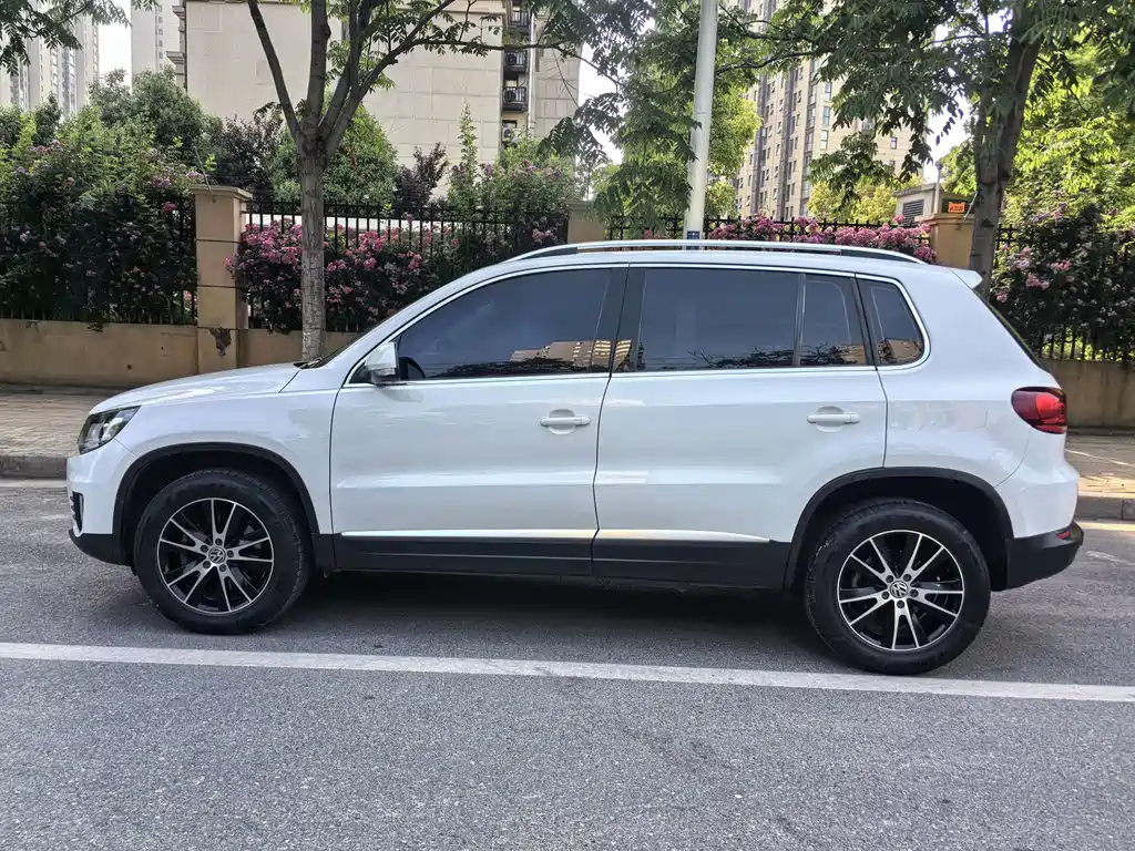 Volkswagen Tiguan 2015 — фото 7
