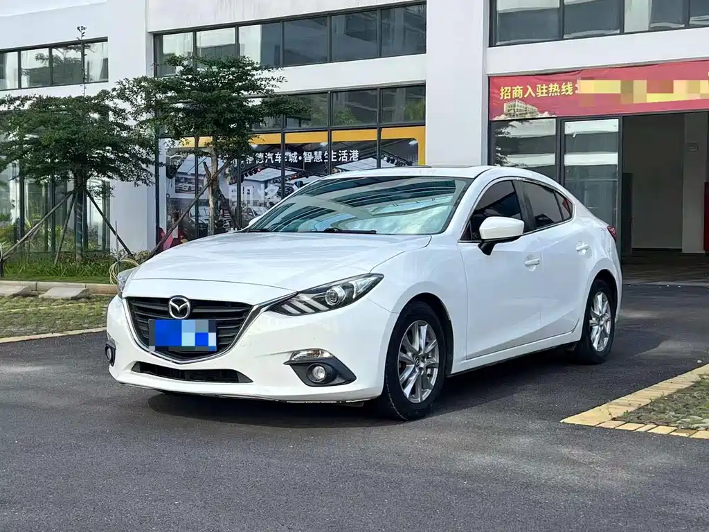 Mazda 3 Axela 2016 — фото 1