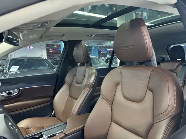 Volvo XC90 2020