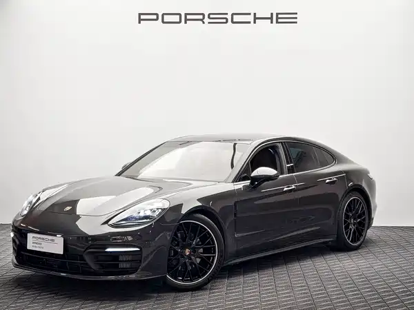 Porsche Panamera 2024