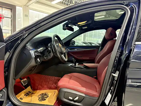 BMW 5 Series 2022
