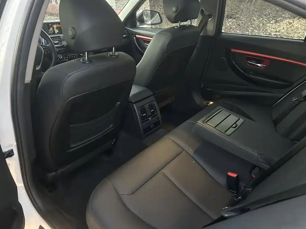 BMW 3 Series 2017
