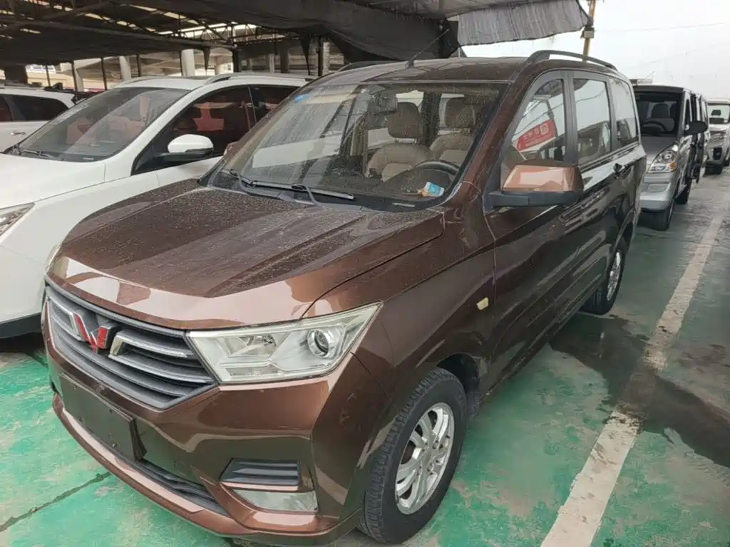 Wuling Hongguang 2019 — фото 1