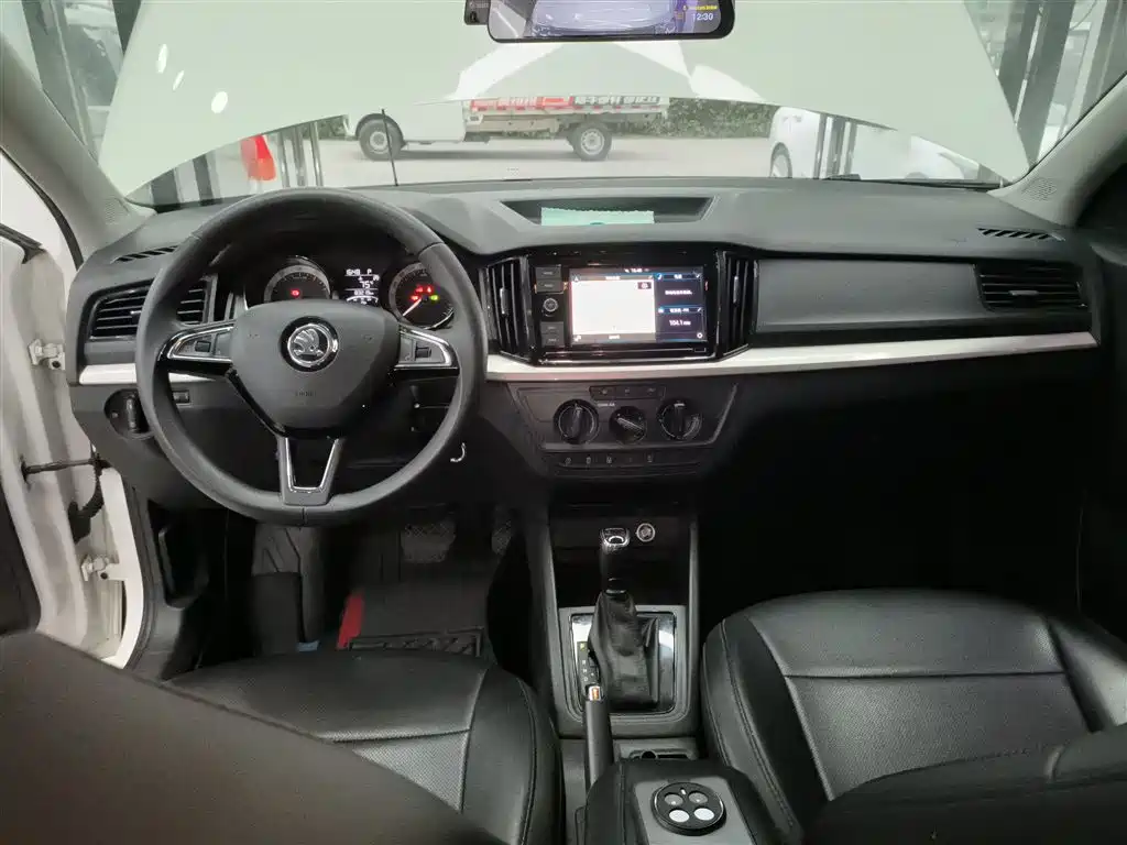 Skoda Kamiq 2018 — фото 10