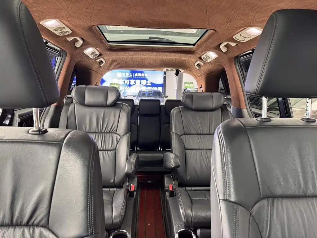 Honda Odyssey 2019 — фото 19