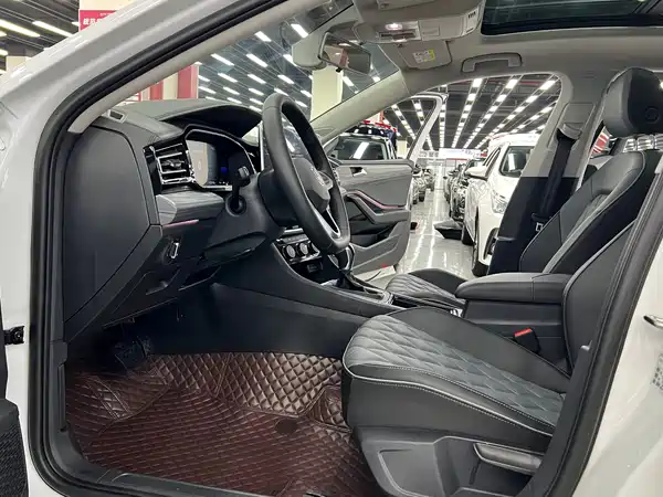 Volkswagen Sagitar 2023