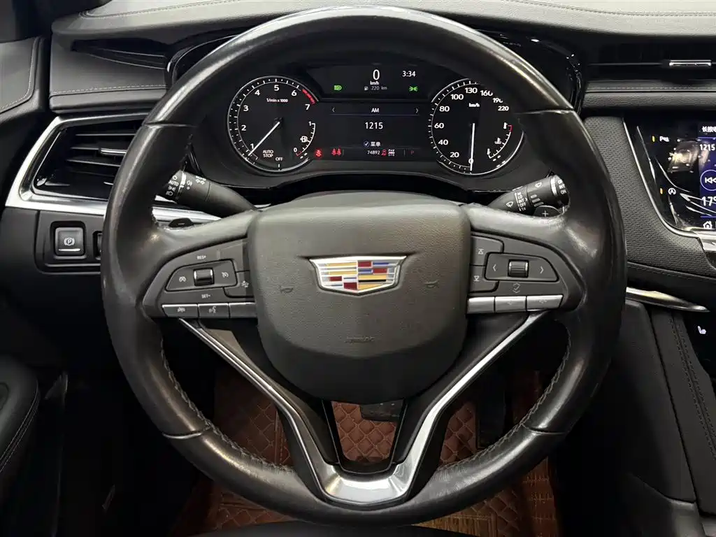 Cadillac XT6 2023 — фото 9