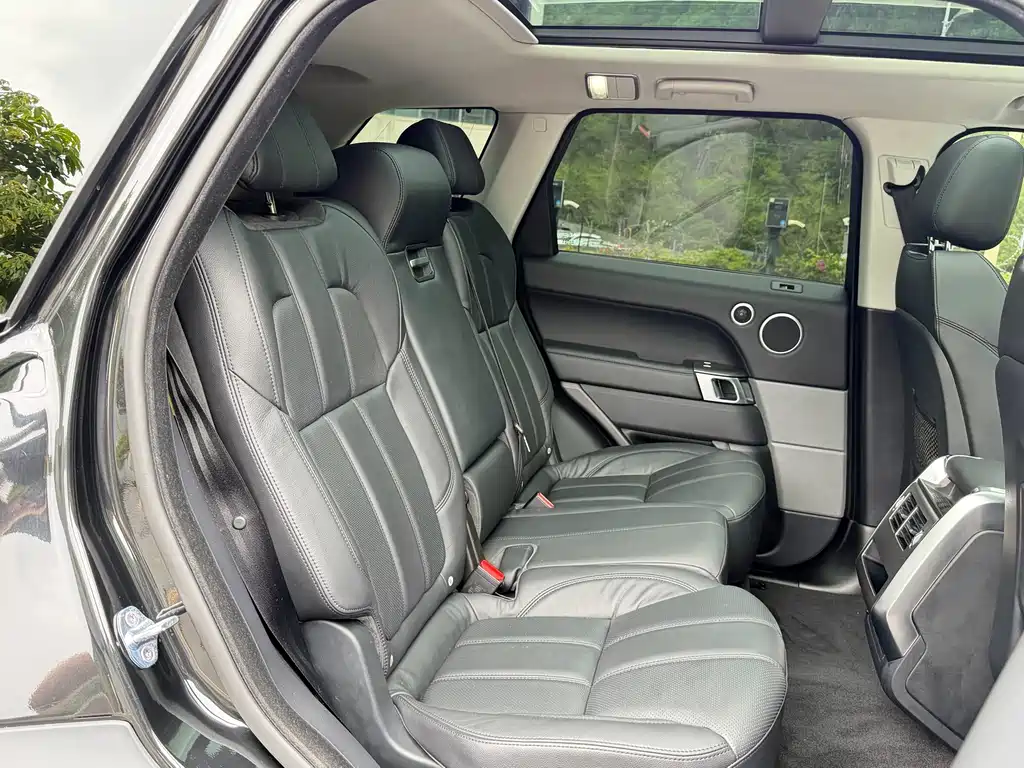 Land Rover Range Rover Sport 2017 — фото 13