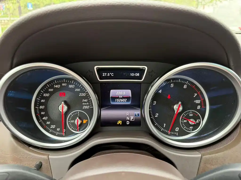 Mercedes-Benz GLE 2018 — фото 11