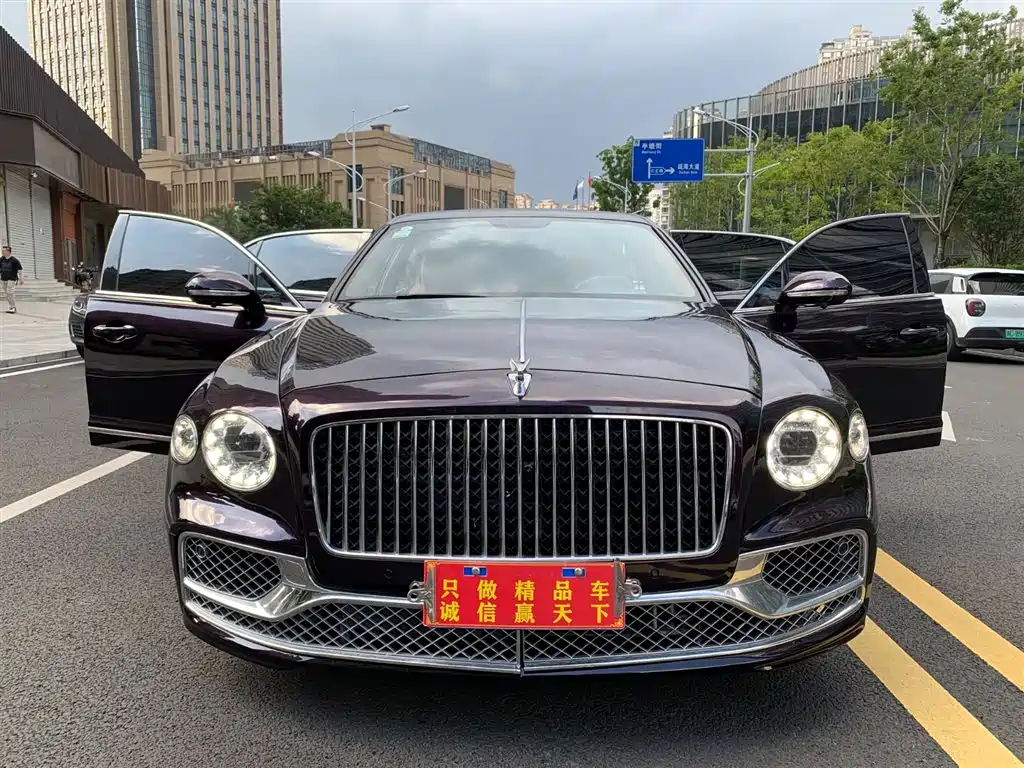 Bentley Flying Spur 2012 — фото 2
