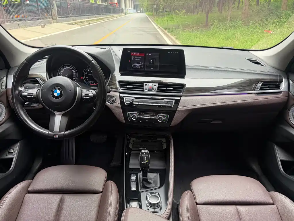 BMW X1 2021 — фото 12