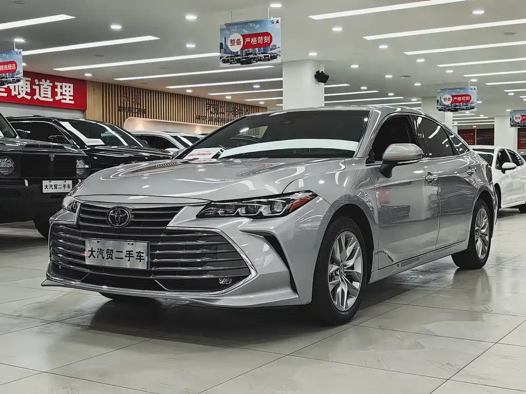 Toyota Avalon 2022 — фото 1