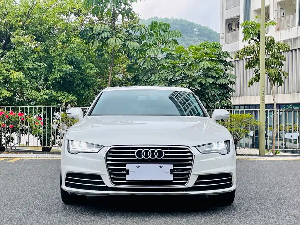Audi A7 2013 — фото 2
