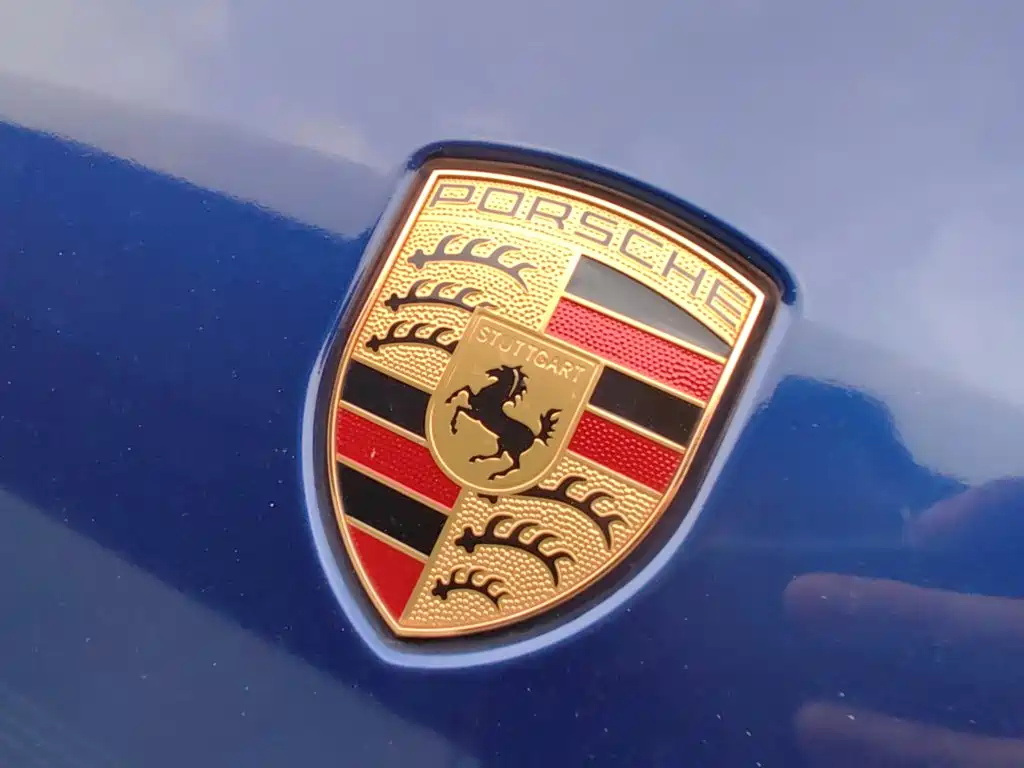 Porsche Taycan 2021 — фото 21