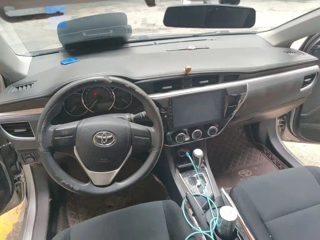 Toyota Corolla 2018 — фото 13