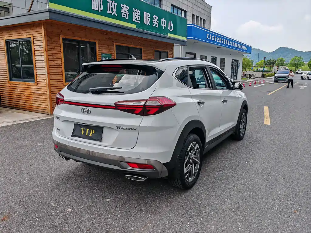Hyundai Tucson 2021 — фото 4