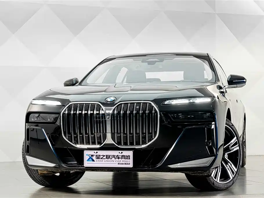 BMW 7 Series 2025 — фото 3