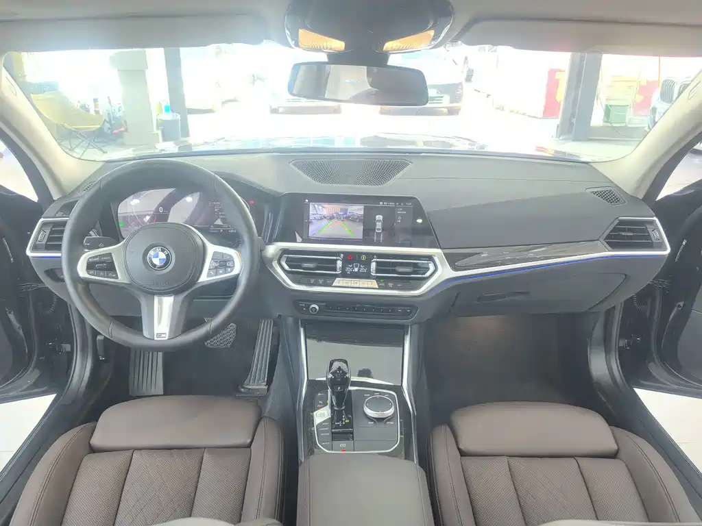 BMW 3 Series 2021 — фото 10