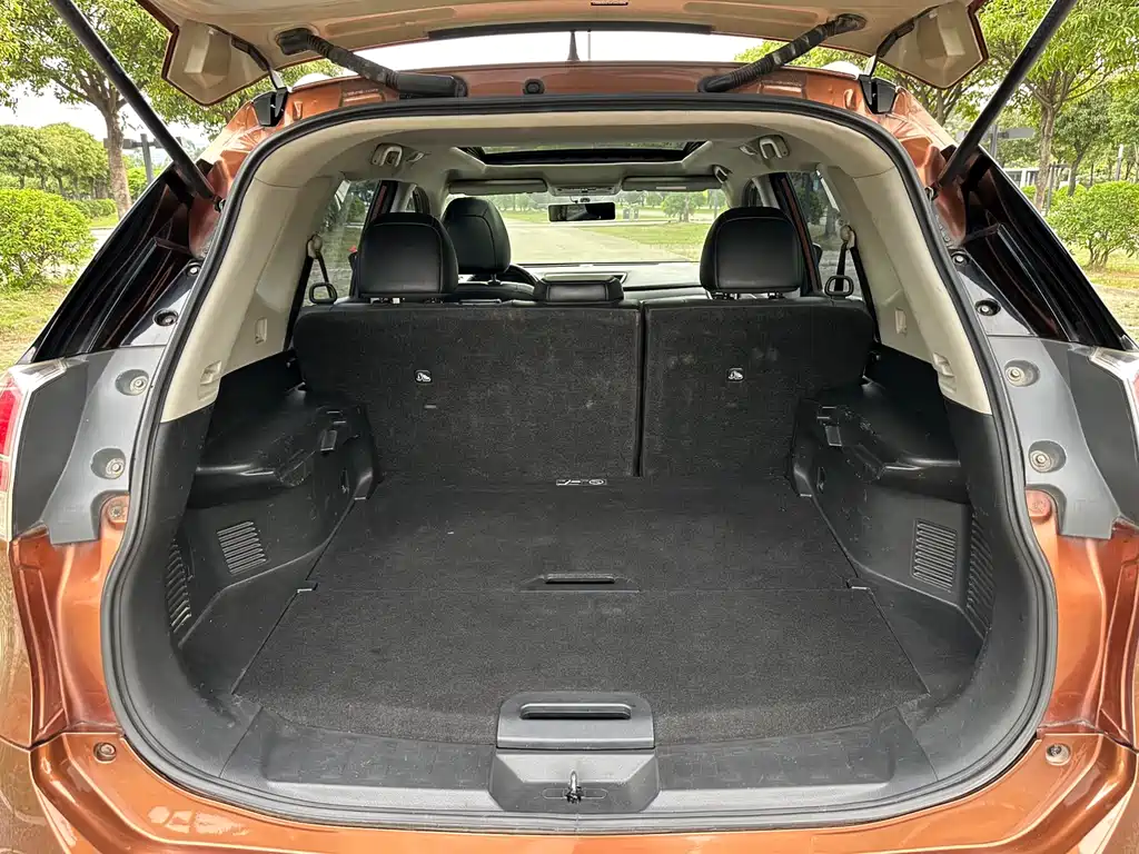 Nissan X-Trail 2015 — фото 13