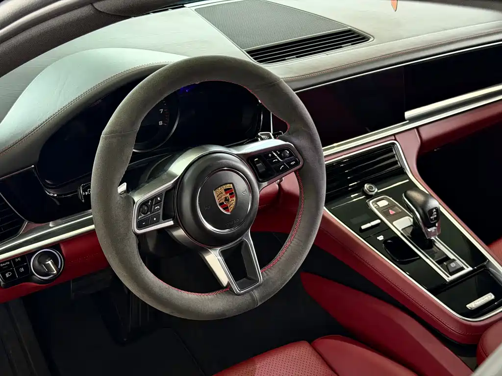 Porsche Panamera 2019 — фото 8
