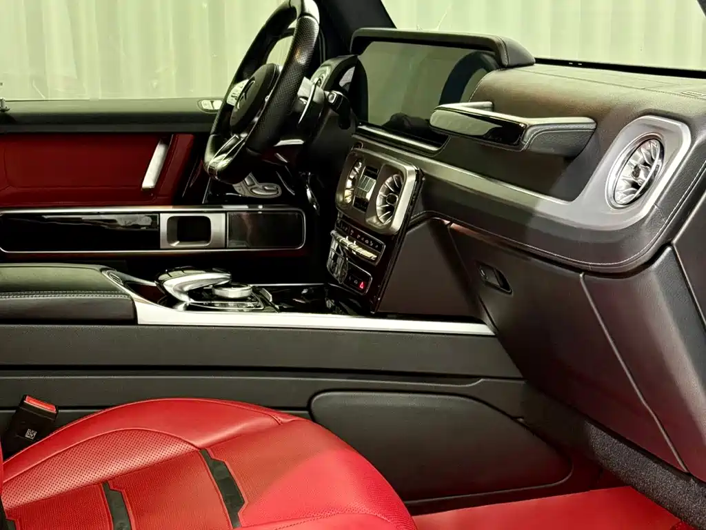 Mercedes-Benz G-Class AMG 2025 — фото 20