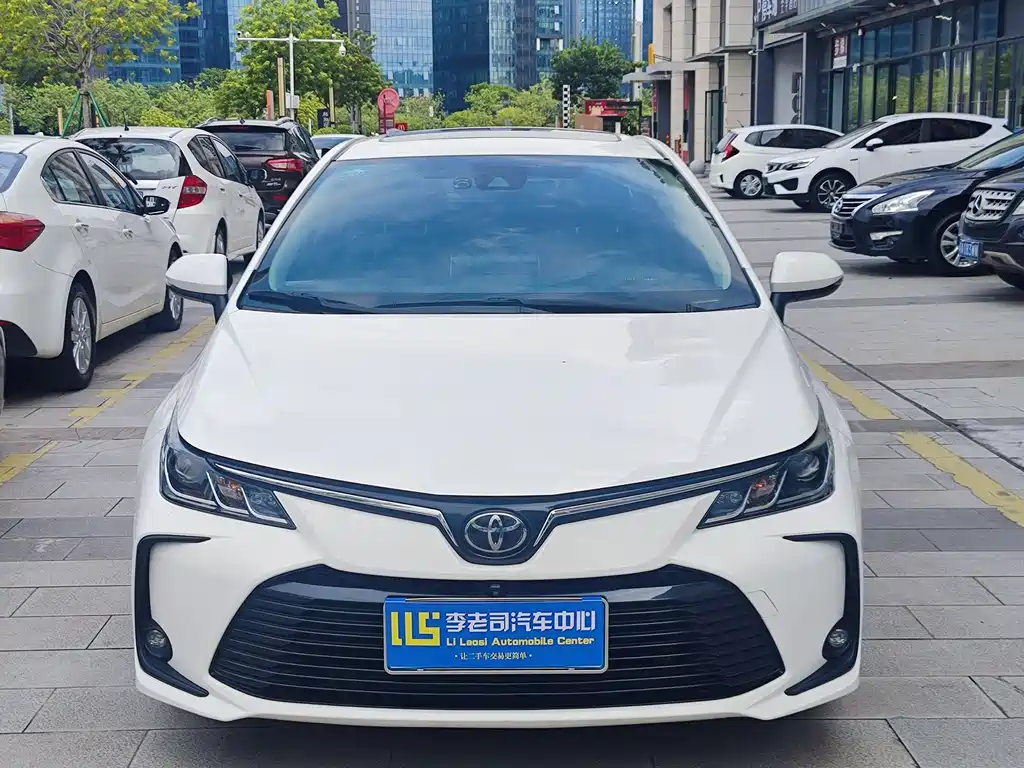 Toyota Corolla 2020 — фото 1