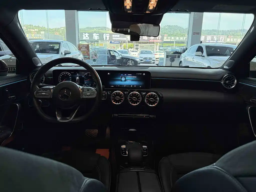 Mercedes-Benz A-Class 2019 — фото 9