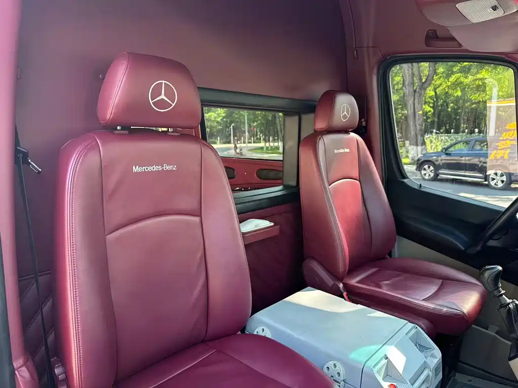 Mercedes-Benz Sprinter 2016 — фото 14