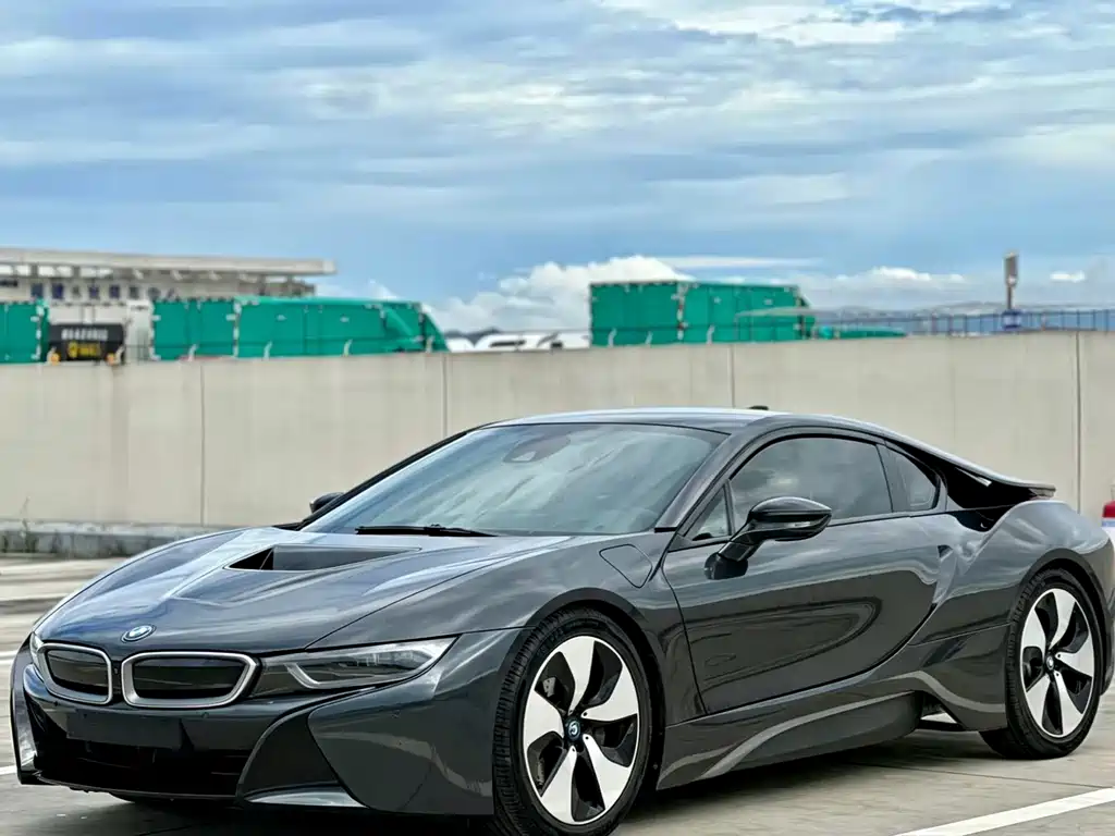 BMW i8 2016