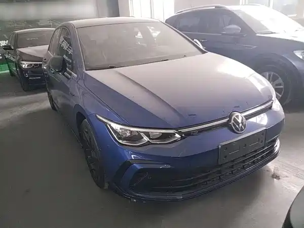 Volkswagen Golf 2021