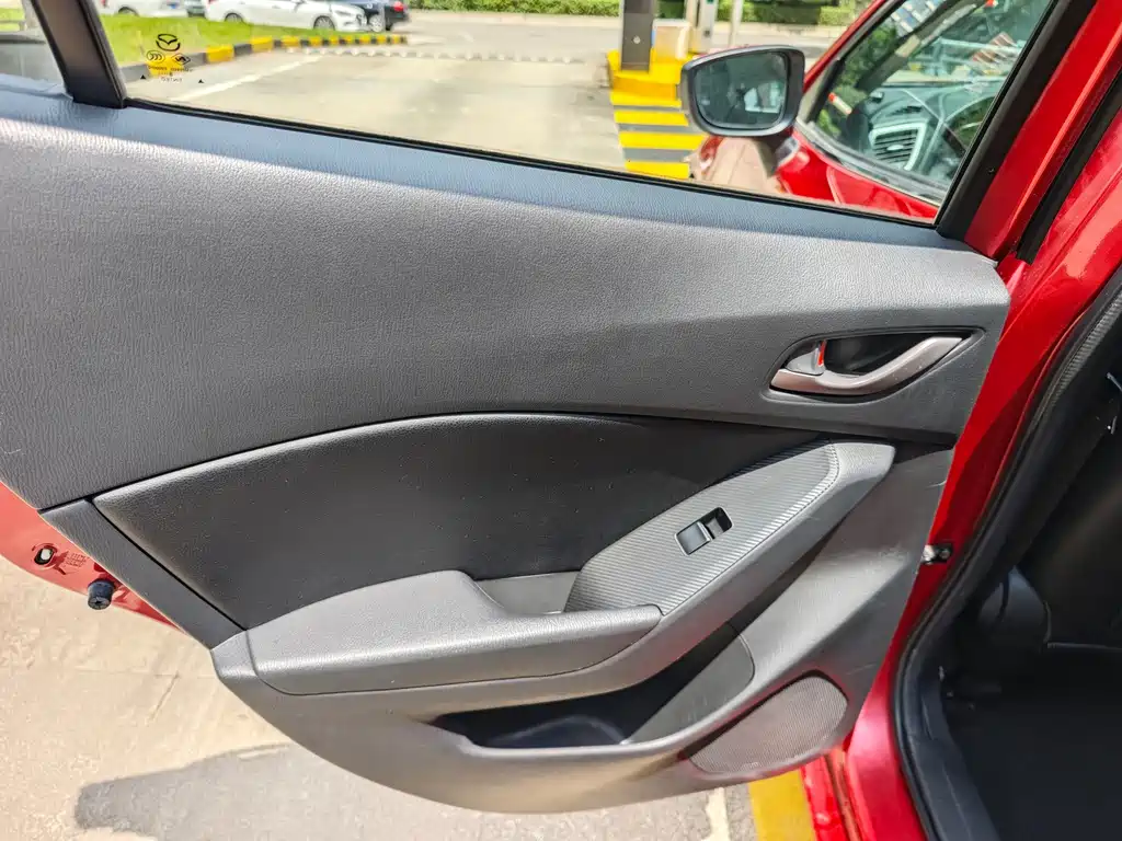Mazda 3 Angkesela 2018