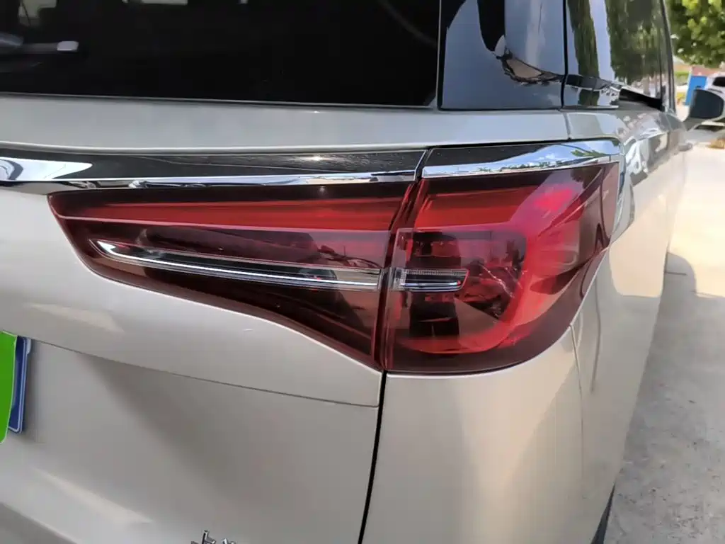 Buick GL8 2020 — фото 8