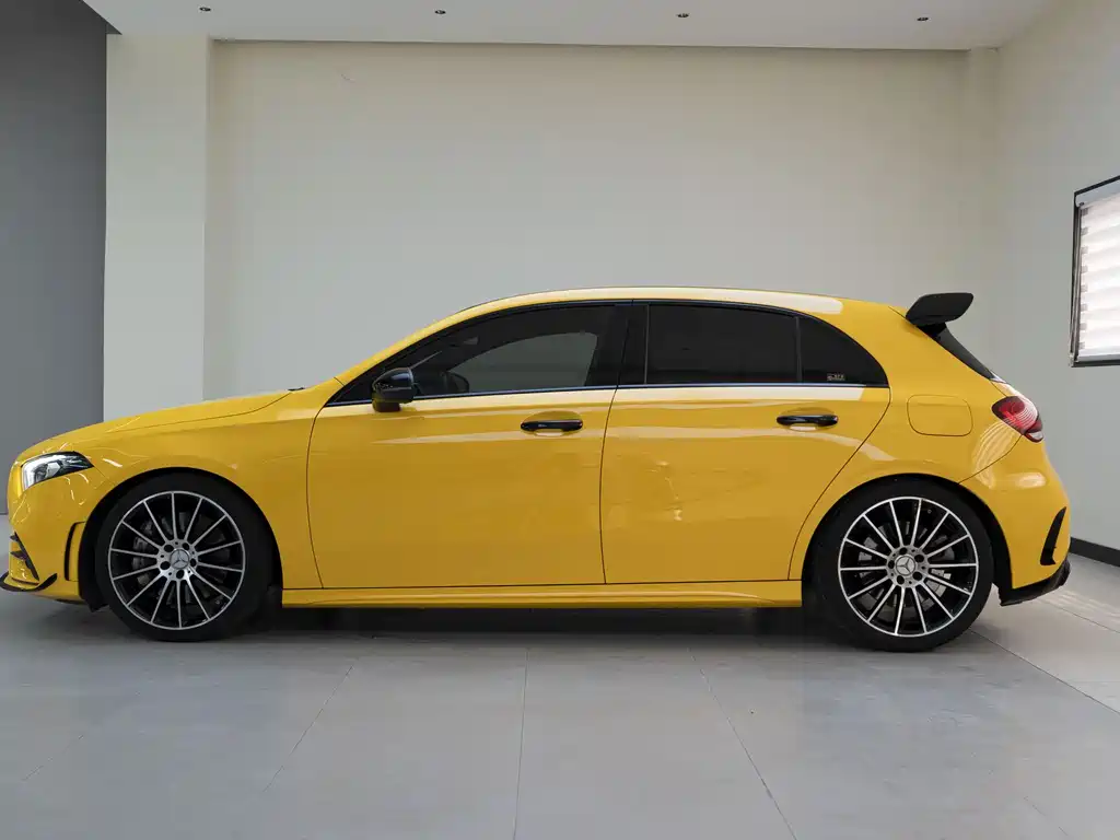 Mercedes-Benz A-Class AMG 2021 — фото 3