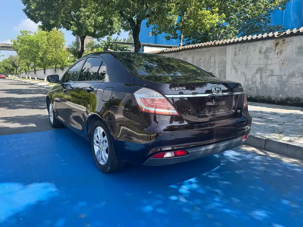 Geely Emgrand 2015