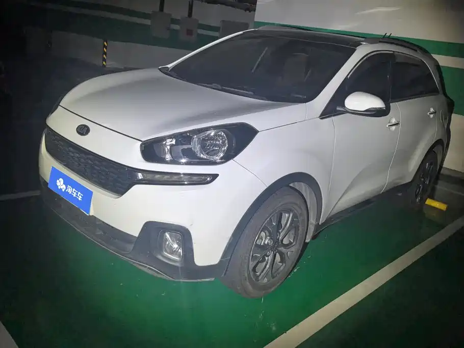 Kia KX3 Proud Running 2016