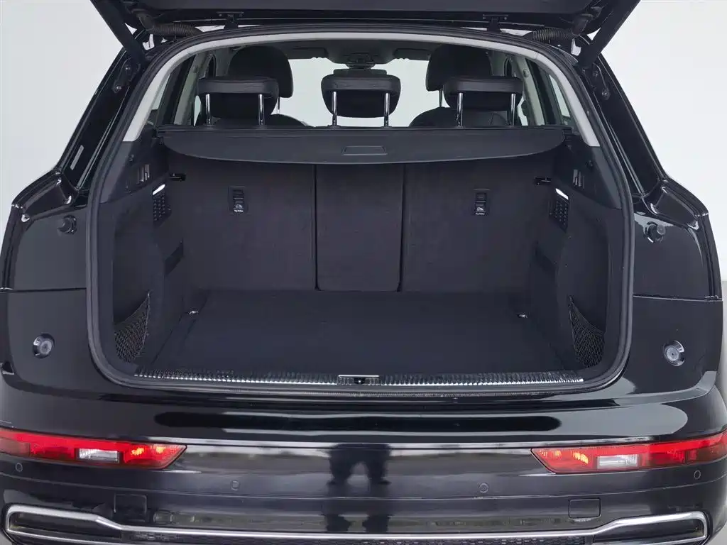 Audi Q5L 2018 — фото 16