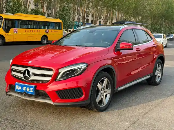 Mercedes-Benz GLA 2015