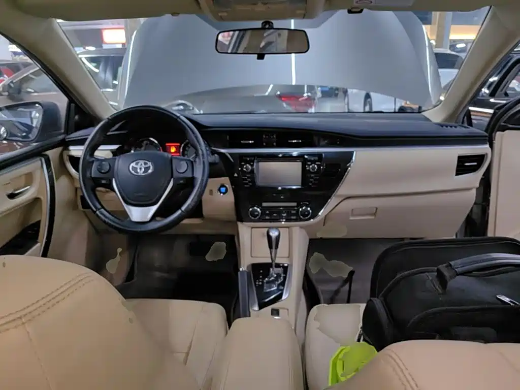 Toyota Corolla 2016 — фото 10