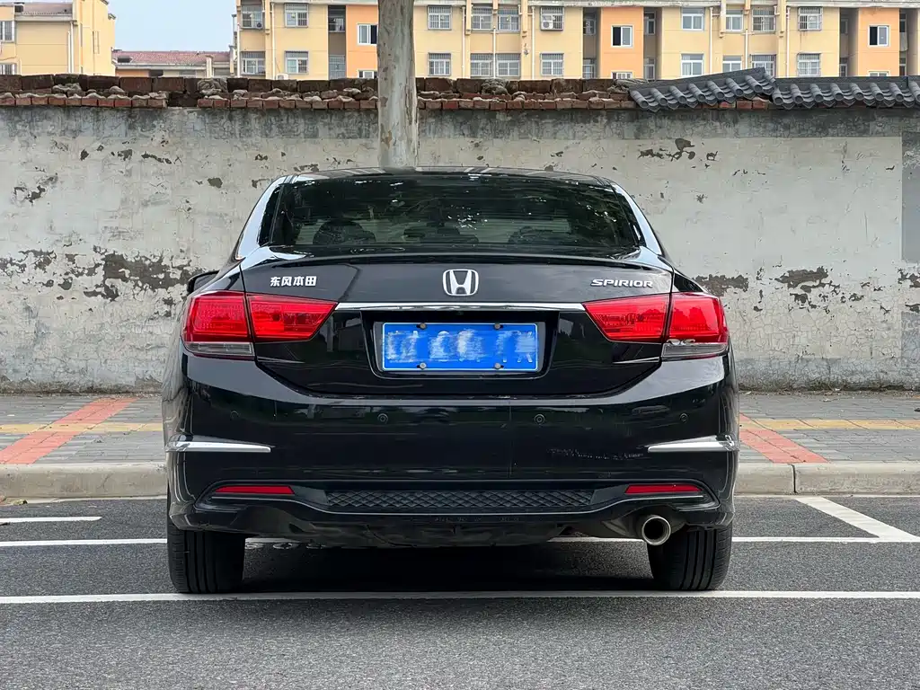Honda Spirior 2017 — фото 8