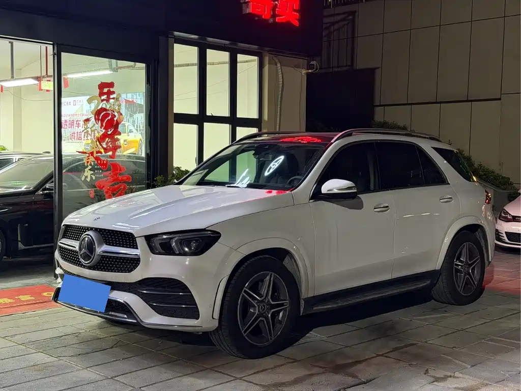 Mercedes-Benz GLE 2020 — фото 1