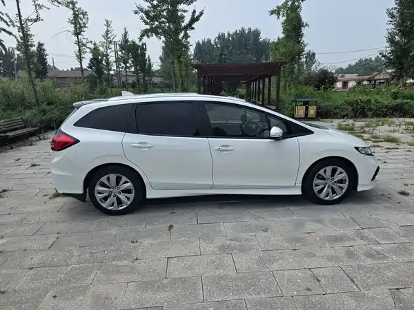 Honda Jade 2017